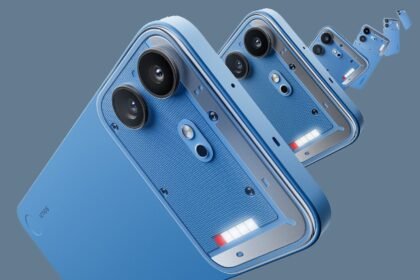 Fairphone Goda Desain 'Faux Repairable' Nothing Phone (4b): 'Sekali-kali, Kenapa Tidak Sekrup Ditaruh di Luar?'