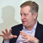 Investor 'Big Short' Steve Eisman Temukan Kelemahan dalam Gelombang AI