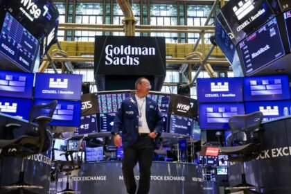 Trader Goldman Siap Catat Rekor Tertinggi Tahun Ini: Inilah Strategi Sukses Mereka!