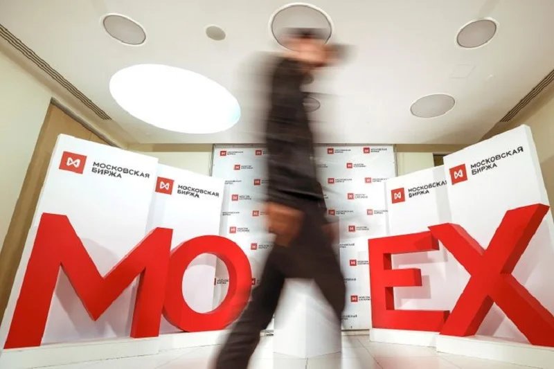 Saham Rusia Merosot di Penutupan Perdagangan; Indeks MOEX Rusia Stabil di Tempatnya