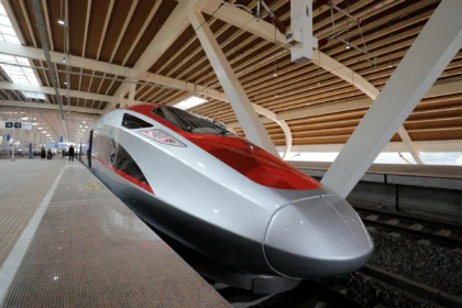 Pemerintah Indonesia Siap Ambil Alih Saham Perusahaan Negara di Proyek Kereta Cepat Senilai US$7,3 Miliar Yang Didanai China