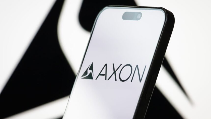 Saham-Saham Ini Mengguncang Pasar Siang Ini: SWKS, AXON, PLAY, RVTY