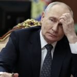 Foto Resmi: Putin Suarakan Pilihan dengan Windows 10 Bajakan dan PC Dell Amerika