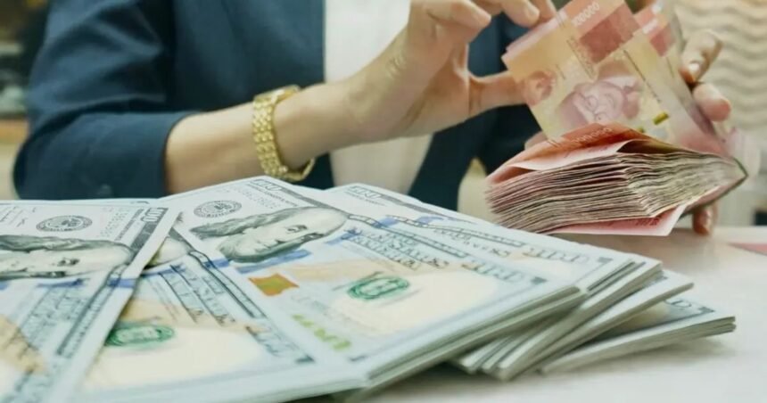 Rupiah Terpuruk di Kisaran 18.000-an per Dolar AS, Apa Langkah Selanjutnya?