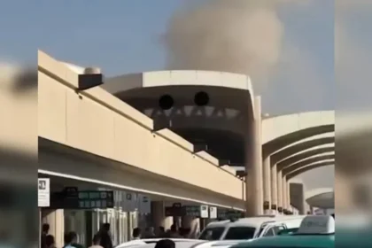 Serangan Houthi di Bandara Riyadh Tewaskan 12 Orang dan Lukai Lebih dari 300, Terburuk dalam Satu Dekade di Saudi