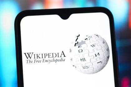 Wikipedia Lumpuh: Apa yang Terjadi dan Apa yang Perlu Kita Ketahui?