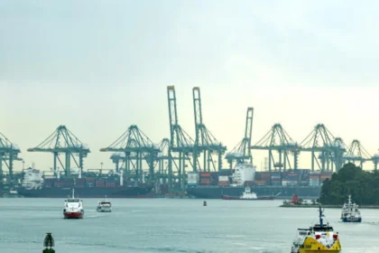 Perang di Timur Tengah Pengaruhi Penjualan Bunker di Singapura pada September