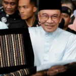 Anggaran Malaysia 2027: Gaji Naik dan Pemotongan Pajak, Tapi Mampukah Pertumbuhan Menopang Itu?