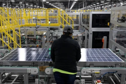 Produksi Manufaktur AS Stabil di September, Namun Harga Bahan Baku Merangkak Naik