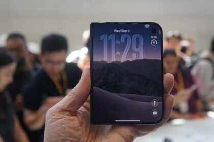 Estimasi Pengiriman iPhone Duo Apple Terlambat hingga 2027: Apa yang Terjadi?