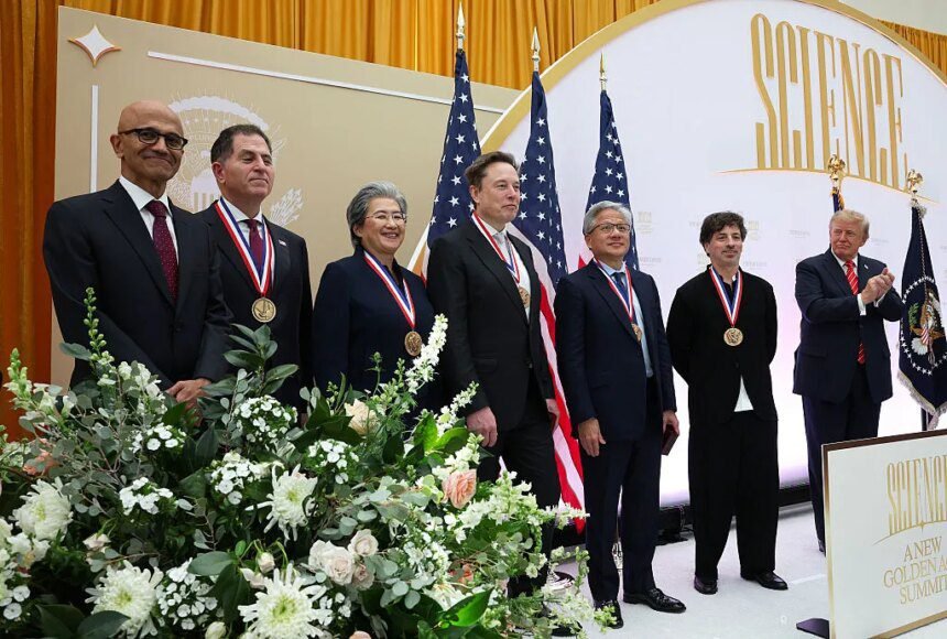 Trump Berikan Penghargaan Sains Tertinggi kepada Donor Big Tech