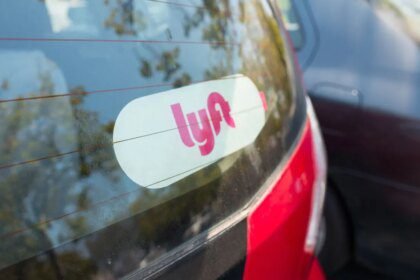 Lyft Bayar $272,5 Juta untuk Selesaikan Gugatan Terkait Klasifikasi Pengemudi