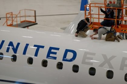 United Airlines Luncurkan Fitur Baru untuk Pantau Ketersediaan Wi-Fi Starlink di 635 Pesawatnya
