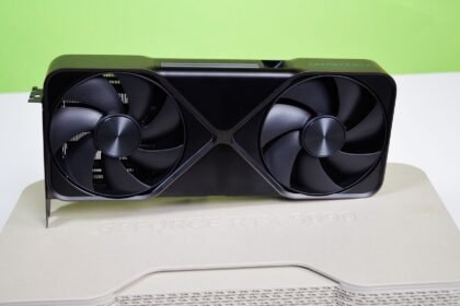 Micro Center Kenalkan Aturan Baru untuk Pembelian GPU Nvidia RTX 5090: Isi Formulir dan Tunjukkan KTP, Pro dan Kontra Muncul!