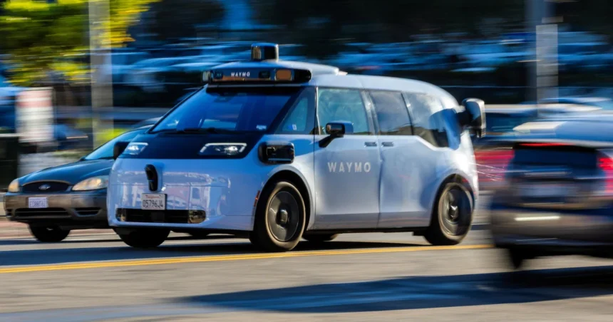 Pendiri Waymo Ramalkan Adopsi Robotaxi "Menggempur" di Singapura karena Biaya Mobil yang Tinggi