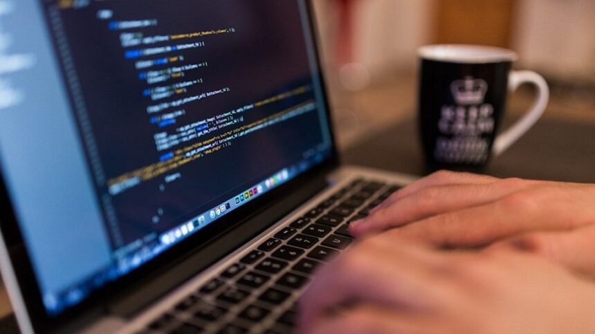 Era Baru Open Source: Eric S. Raymond Prediksi Hilangnya Rahasia Perangkat Lunak!