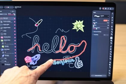 MacBook Pro Layar Sentuh: Mengapa Teknologi Ini Jadi Unicorn yang Tak Bisa Diabaikan